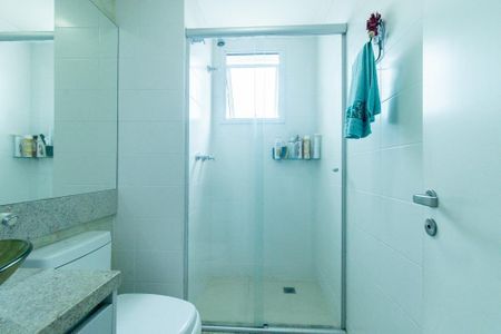 Apartamento à venda com 113m², 3 quartos e 2 vagas Apartamento à venda com 113m², 3 quartos e 2 vagasBanheiro da Suite 2