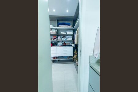 Apartamento à venda com 113m², 3 quartos e 2 vagas Apartamento à venda com 113m², 3 quartos e 2 vagasBanheiro da Suite 2