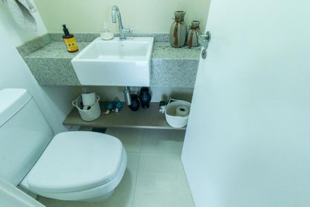 Apartamento à venda com 113m², 3 quartos e 2 vagas Apartamento à venda com 113m², 3 quartos e 2 vagasLavabo