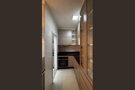 Apartamento à venda com 55m², 2 quartos e 1 vaga Apartamento à venda com 55m², 2 quartos e 1 vagaCozinha