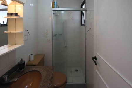 Apartamento à venda com 78m², 3 quartos e 1 vaga Apartamento à venda com 78m², 3 quartos e 1 vagaBanheiro Social
