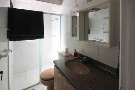 Apartamento à venda com 78m², 3 quartos e 1 vaga Apartamento à venda com 78m², 3 quartos e 1 vagaBanheiro da Suite