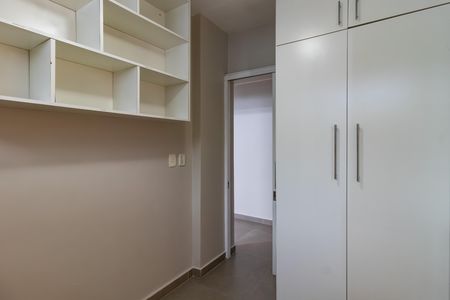 Apartamento para alugar com 130m², 3 quartos e 1 vaga Apartamento para alugar com 130m², 3 quartos e 1 vagaSuíte 2