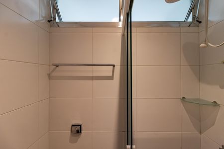 Apartamento para alugar com 130m², 3 quartos e 1 vaga Apartamento para alugar com 130m², 3 quartos e 1 vagaBanheiro
