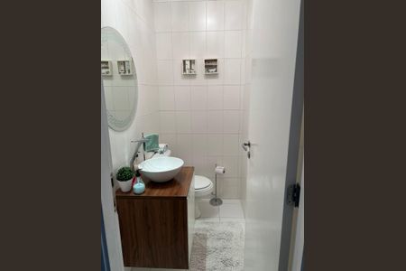 Banheiro de apartamento para alugar com 3 quartos, 102m² em Baeta Neves, São Bernardo do Campo