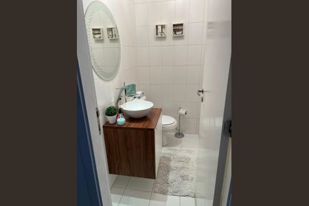 Banheiro de apartamento para alugar com 3 quartos, 102m² em Baeta Neves, São Bernardo do Campo