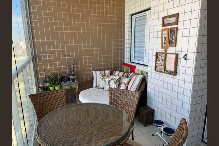 Apartamento para alugar com 102m², 3 quartos e 2 vagas Apartamento para alugar com 102m², 3 quartos e 2 vagasVaranda