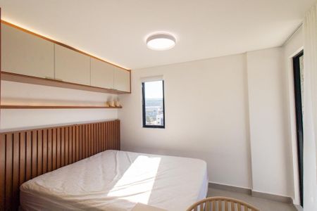 Studio de apartamento para alugar com 2 quartos, 44m² em Cristo Rei, Curitiba