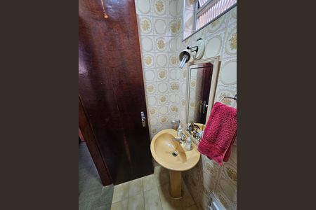 Banheiro de casa à venda com 4 quartos, 150m² em Terceira Divisão de Interlagos, São Paulo