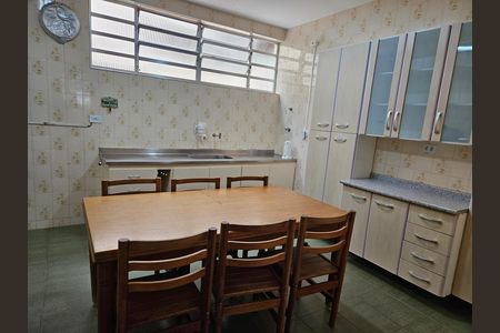 Cozinha de casa à venda com 4 quartos, 150m² em Terceira Divisão de Interlagos, São Paulo