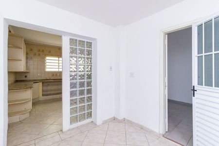 Sala de casa à venda com 2 quartos, 128m² em Vila Guedes, São Paulo