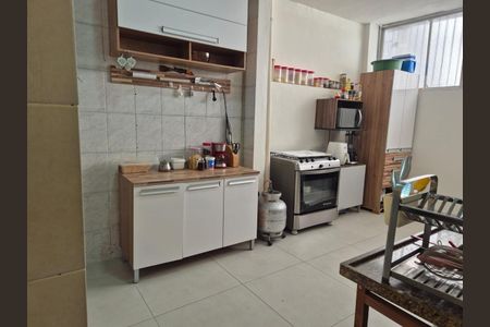 Apartamento à venda com 75m², 2 quartos e sem vaga Apartamento à venda com 75m², 2 quartos e sem vagaCozinha