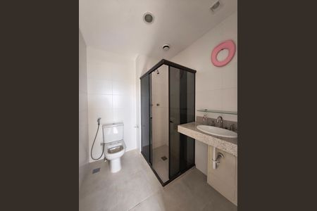 Apartamento à venda com 156m², 4 quartos e 2 vagas Apartamento à venda com 156m², 4 quartos e 2 vagasBanheiro da Suíte 2