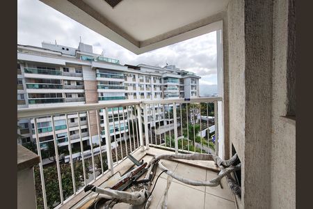 Apartamento à venda com 156m², 4 quartos e 2 vagas Apartamento à venda com 156m², 4 quartos e 2 vagasVaranda de Serviço