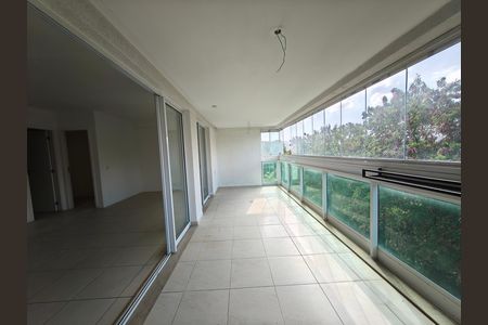 Varanda  de apartamento para alugar com 3 quartos, 156m² em Barra da Tijuca, Rio de Janeiro
