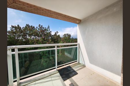 Apartamento à venda com 156m², 4 quartos e 2 vagas Apartamento à venda com 156m², 4 quartos e 2 vagasVaranda da Suíte 1