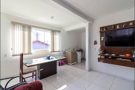 Casa à venda com 4 quartos, 135m² em Vila Bela Vista (zona Norte), São Paulo