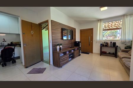 Casa para alugar com 2 quartos, 180m² em Aeronautas, Lagoa Santa