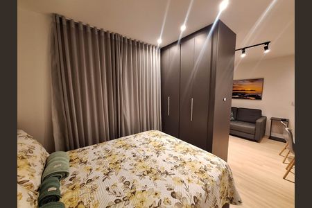 Studio para alugar com 30m², 1 quarto e 1 vaga Studio para alugar com 30m², 1 quarto e 1 vagaStudio