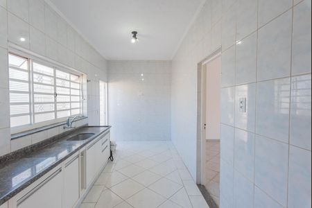Casa para alugar com 130m², 2 quartos e 3 vagas Casa para alugar com 130m², 2 quartos e 3 vagasCozinha