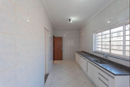 Casa para alugar com 130m², 2 quartos e 3 vagas Casa para alugar com 130m², 2 quartos e 3 vagasCozinha
