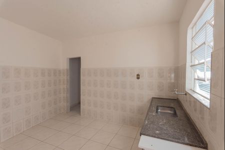 Casa para alugar com 130m², 2 quartos e 3 vagas Casa para alugar com 130m², 2 quartos e 3 vagasCasa 2- Cozinha