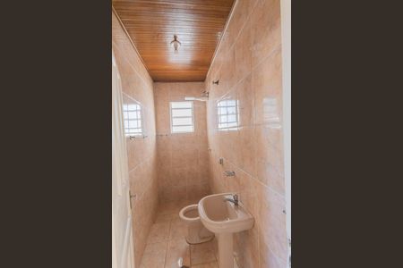 Casa para alugar com 130m², 2 quartos e 3 vagas Casa para alugar com 130m², 2 quartos e 3 vagasCasa 2- Banheiro