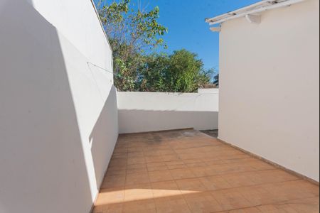 Casa para alugar com 130m², 2 quartos e 3 vagas Casa para alugar com 130m², 2 quartos e 3 vagasQuintal