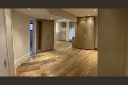 Apartamento para alugar com 3 quartos, 220m² em Itaim Bibi, São Paulo