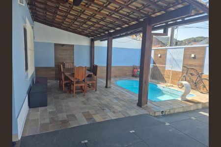 Casa à venda com 4 quartos, 180m² em Piratininga, Niterói