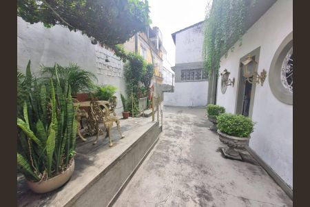 Casa à venda com 2 quartos, 100m² em Penha Circular, Rio de Janeiro