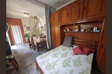 Casa à venda com 2 quartos, 100m² em Penha Circular, Rio de Janeiro