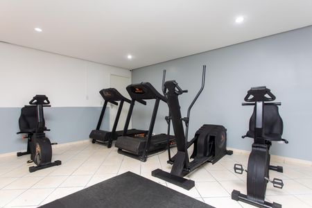 Apartamento para alugar com 48m², 2 quartos e 1 vaga Apartamento para alugar com 48m², 2 quartos e 1 vagaÁrea comum - Academia