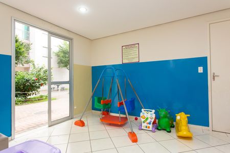 Apartamento para alugar com 48m², 2 quartos e 1 vaga Apartamento para alugar com 48m², 2 quartos e 1 vagaÁrea comum - Brinquedoteca