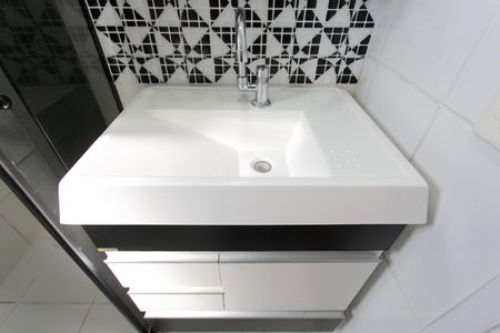Apartamento para alugar com 48m², 2 quartos e 1 vaga Apartamento para alugar com 48m², 2 quartos e 1 vagaBanheiro