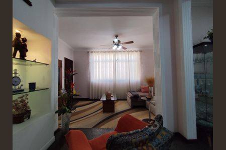 Casa à venda com 4 quartos, 218m² em Vaz Lobo, Rio de Janeiro