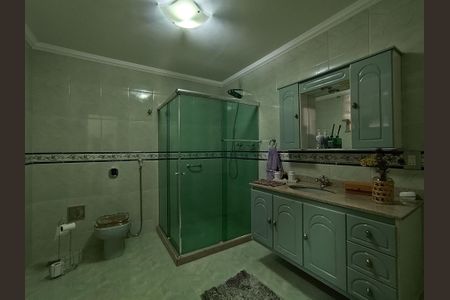 Casa à venda com 218m², 4 quartos e 4 vagas
