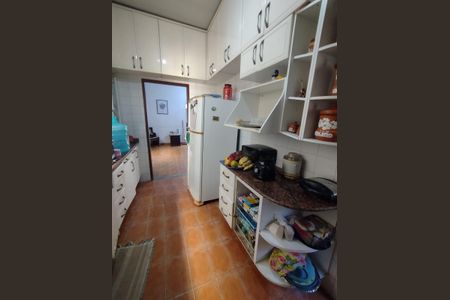 Casa à venda com 4 quartos, 240m² em Vila Kosmos, Rio de Janeiro