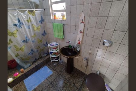 Casa à venda com 240m², 4 quartos e 3 vagas
