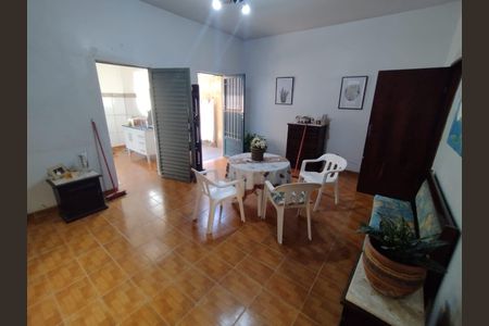 Casa à venda com 4 quartos, 240m² em Vila Kosmos, Rio de Janeiro