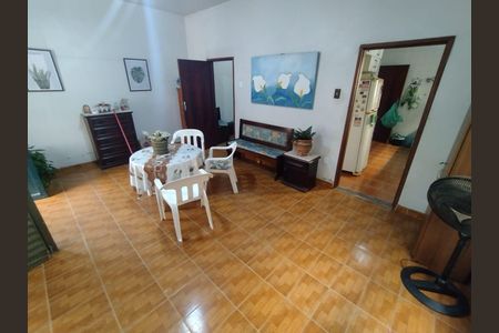 Casa à venda com 4 quartos, 240m² em Vila Kosmos, Rio de Janeiro