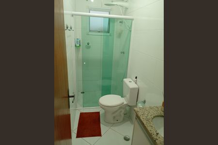 Banheiro de apartamento à venda com 2 quartos, 63m² em Jardim Santo Alberto, Santo André