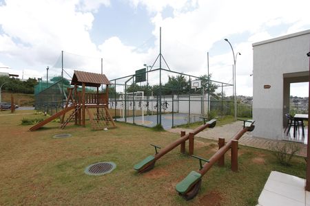 Apartamento para alugar com 70m², 3 quartos e 2 vagasÁrea comum - Playground