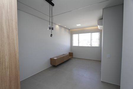 Apartamento para alugar com 70m², 3 quartos e 2 vagassala