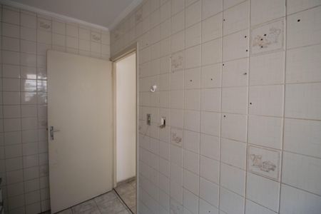 Cozinha  de apartamento à venda com 2 quartos, 49m² em Jardim Martins Silva, São Paulo