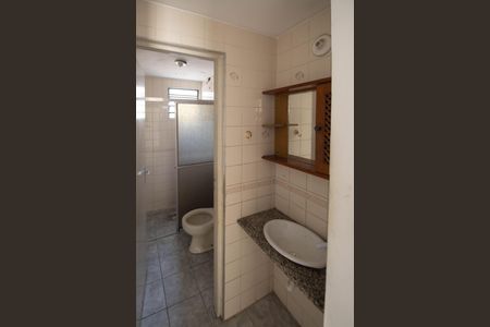 Banheiro  de apartamento à venda com 2 quartos, 49m² em Jardim Martins Silva, São Paulo