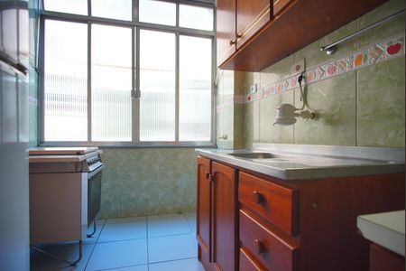 Cozinha de apartamento para alugar com 2 quartos, 54m² em Cristo Redentor, Porto Alegre