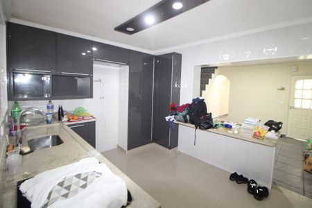 Cozinha de casa para alugar com 3 quartos, 80m² em Jardim Ondina, São Paulo