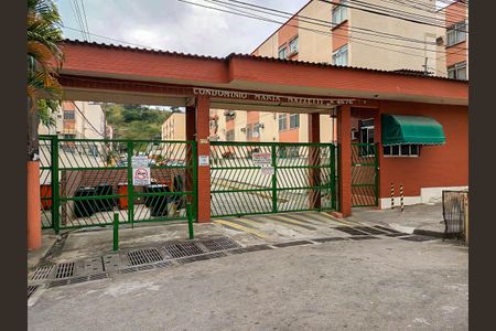 Fachada de apartamento para alugar com 2 quartos, 45m² em Tomás Coelho, Rio de Janeiro
