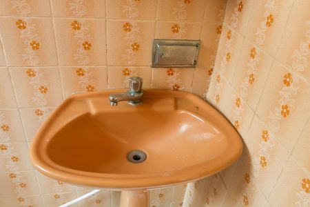 Apartamento para alugar com 45m², 2 quartos e 1 vaga Apartamento para alugar com 45m², 2 quartos e 1 vagaBanheiro social